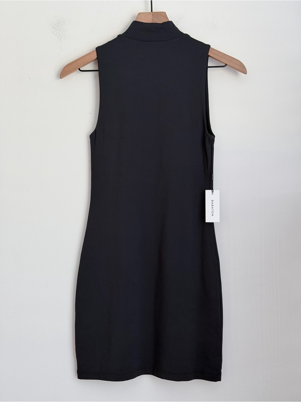 Aritizia Babaton black contour mini Dress Mockneck‎ sleeveless S NWT - Picture 2 of 6